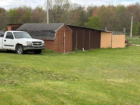 3rd image of 8216 Marsh Rd