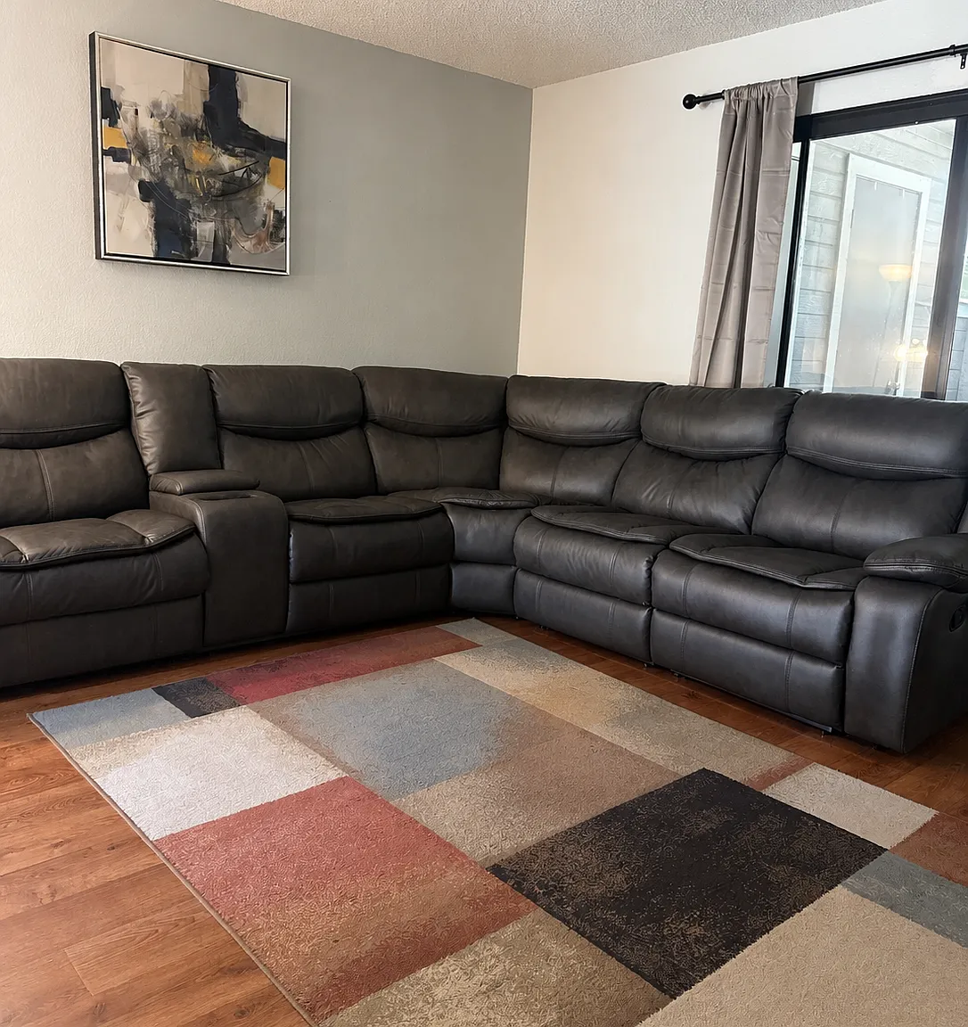 2 bed, 871 sqft, $2,565 — Photo 2