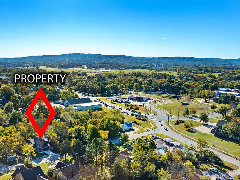 634 S Happy Hollow Rd — Photo 25