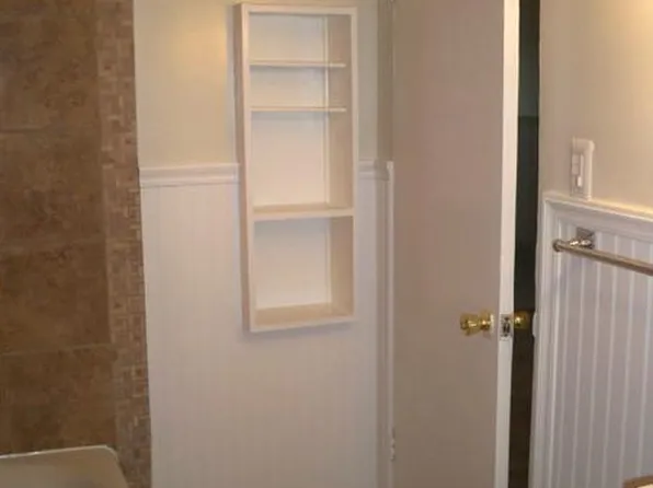 49 Booraem Avenue image 21 of 23