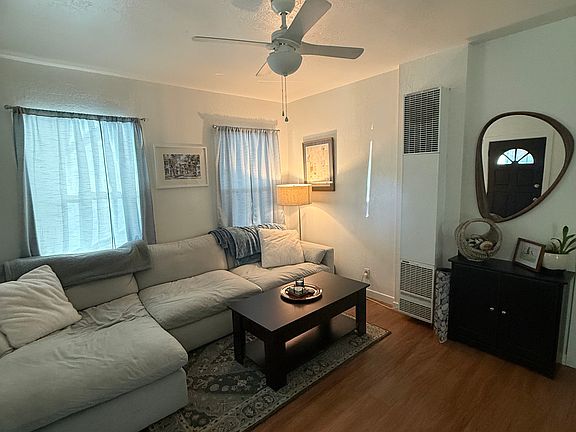 2nd image of 610 Sinclair St