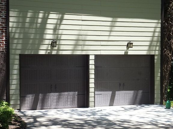 2nd image of 514 Forest Hills Blvd