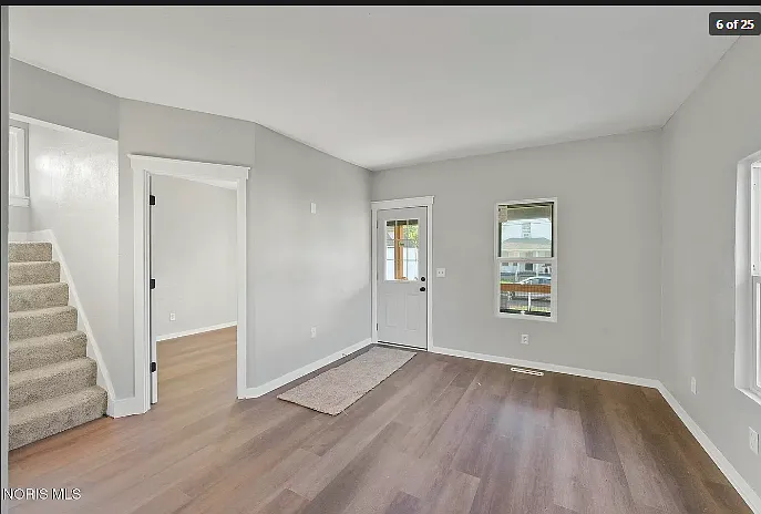 1219 Colburn St — Photo 6