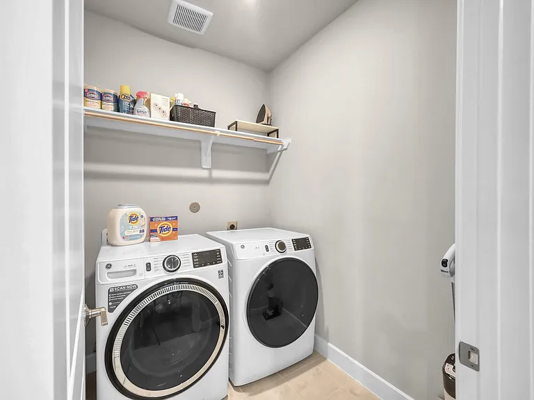 1123 Five T Ln — Photo 20