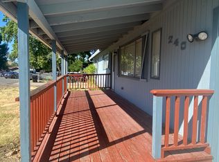 240 N 5th St, Montague, CA 96064