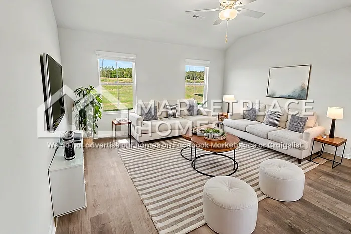 1716 Amber Ave SE — Photo 3