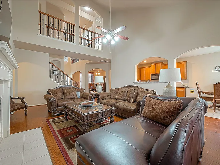 9906 Bronze Mill Ln — Photo 2