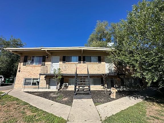 2nd image of 1630 W Ivy Cir APT 3