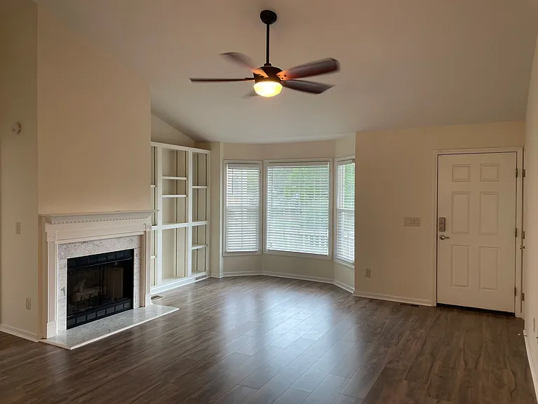 2753 Joyce Ct — Photo 5
