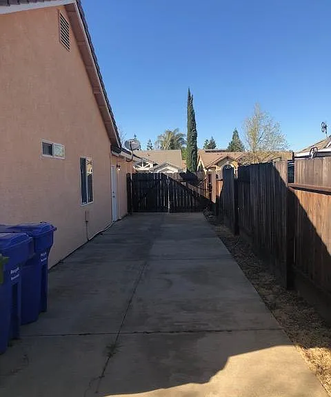 968 Snow Lily Ave — Photo 7