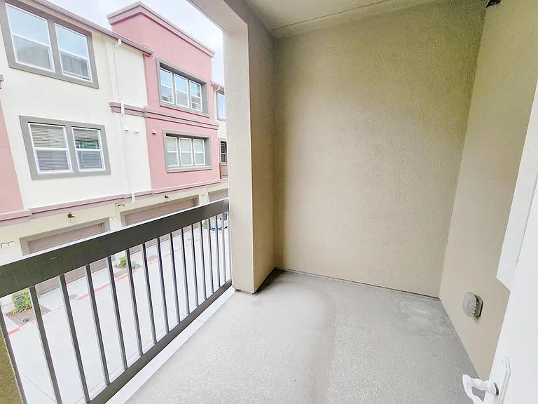 1025 Gabbiano Ln #1 — Photo 18