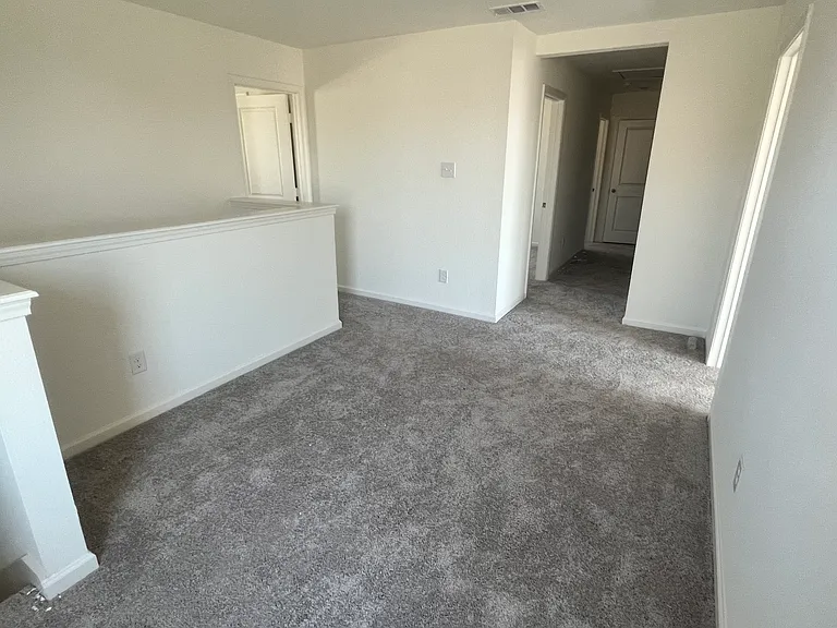 10320 Holycross Ln — Photo 7