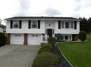 315 Trinity Dr, Washington, PA