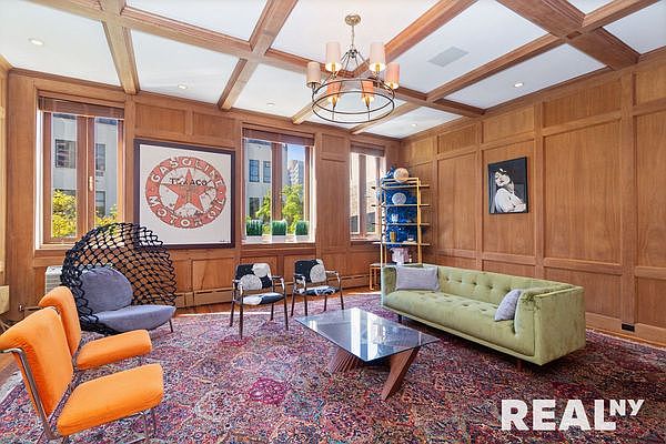 1st image of 181 Christopher St #1