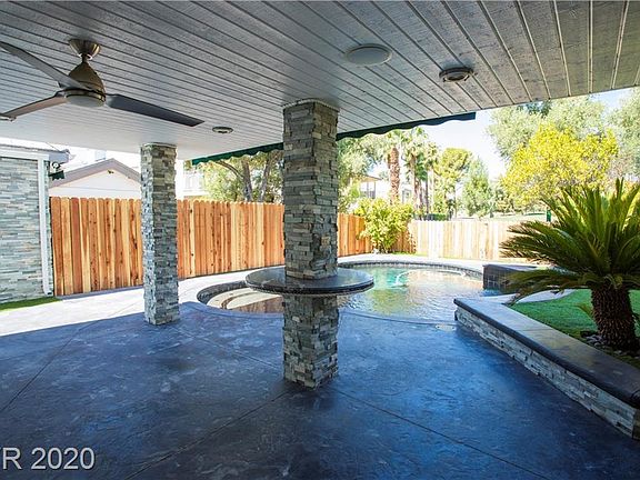 3rd image of 3051 Bel Air Dr