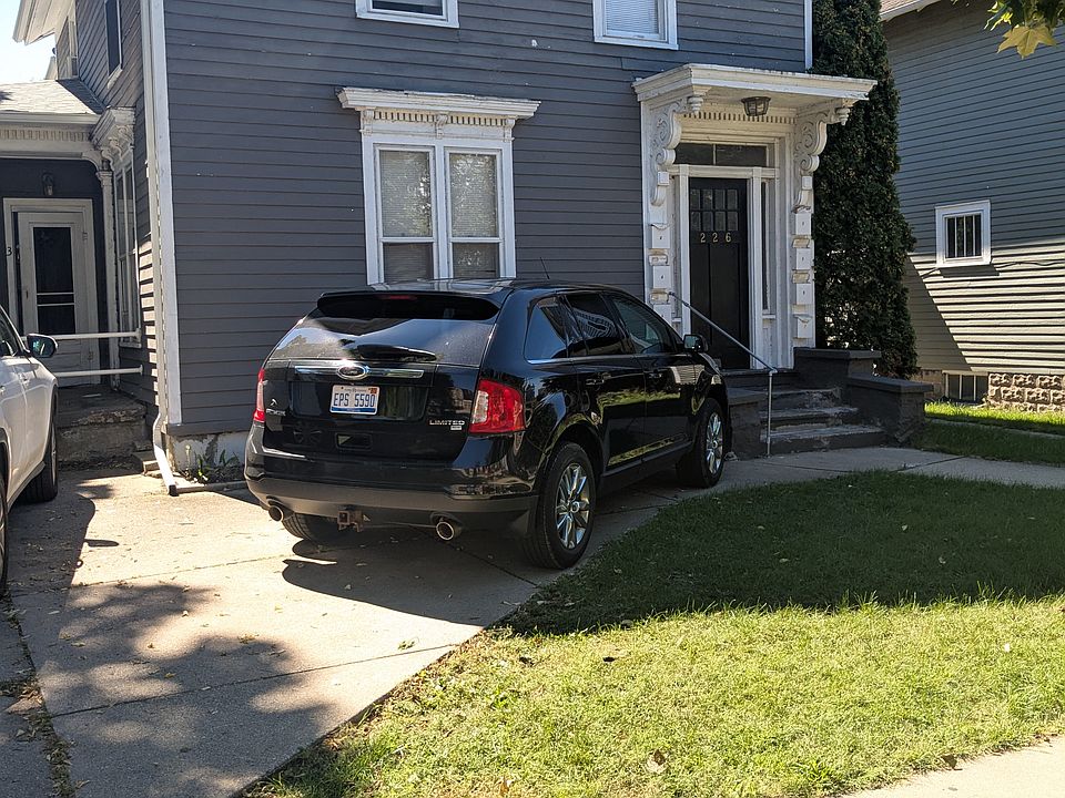 1st image of 226 Lyon St NE APT 7