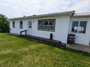 2727 Goldfinch Ave, Exira, IA 50076
