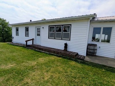 2727 Goldfinch Ave, Exira, IA, 50076