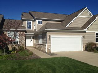 29384 Hummingbird Cir, Westlake, OH 44145