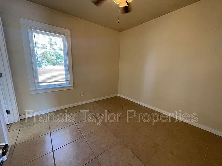 1214 S Escondido Blvd #6 — Photo 4