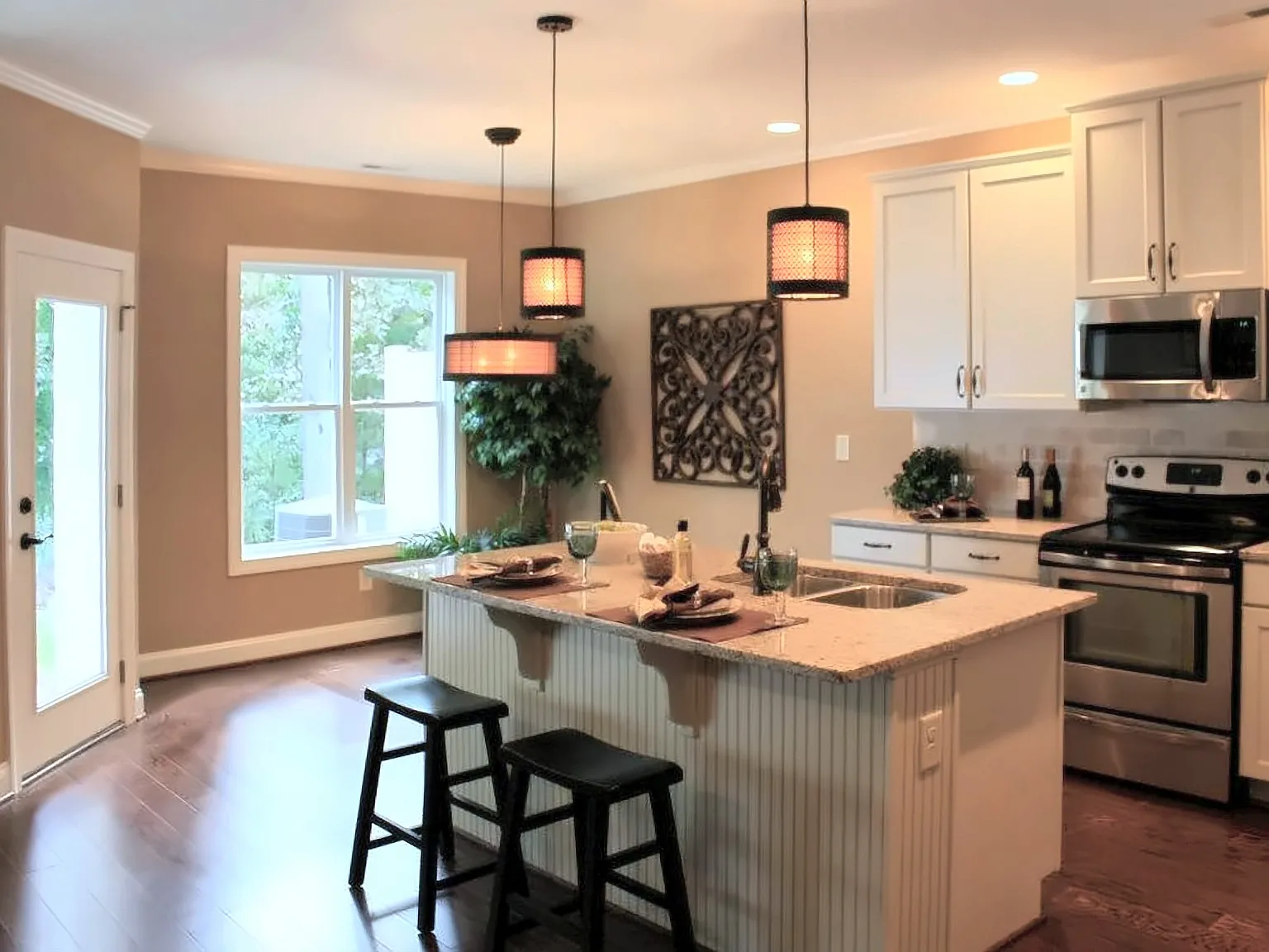 2118 Scarlet Maple Drive — Photo 4