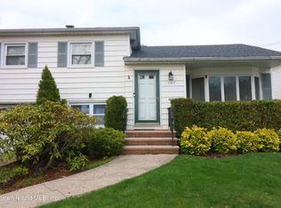197 Chesterton Ave, Staten Island, NY 10306