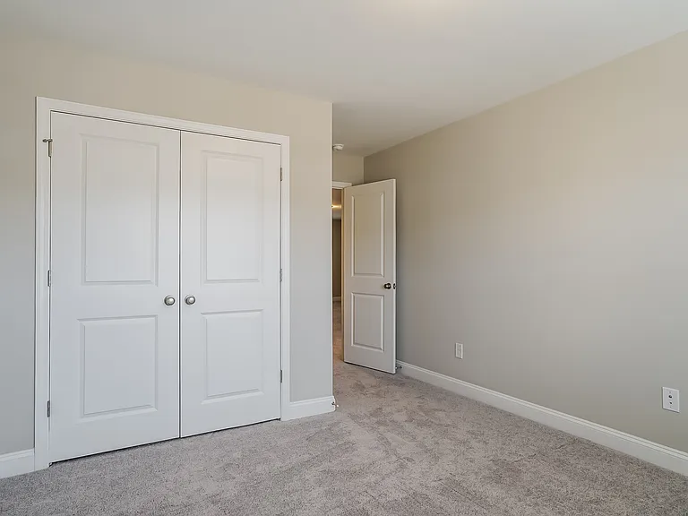 7244 Bellacroft Dr — Photo 12