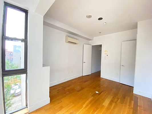Rented by Simply Brooklyn Realty Inc | media 4
