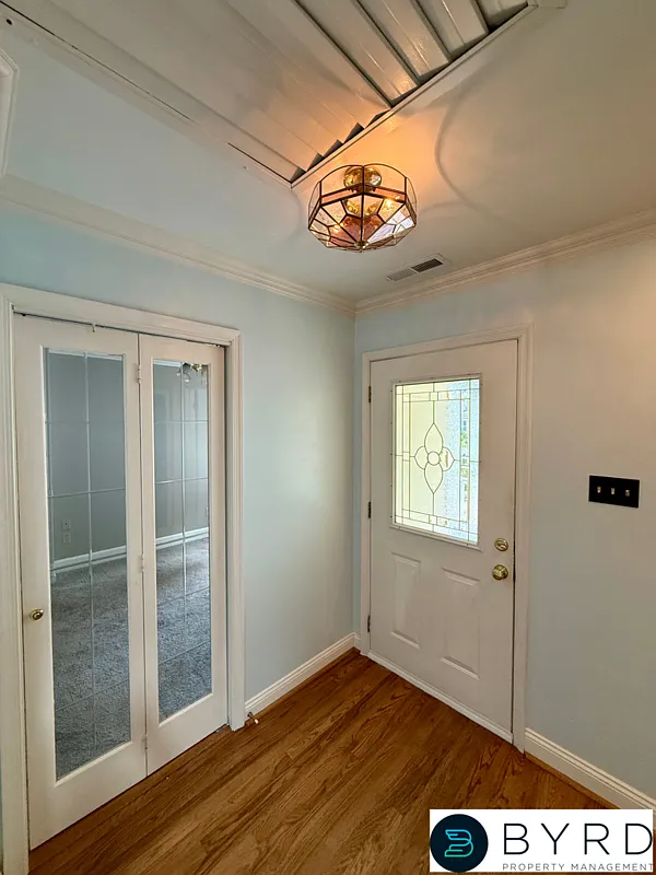 3 bed, 2.0 bath, 1424 sqft, $2,250 — Photo 4