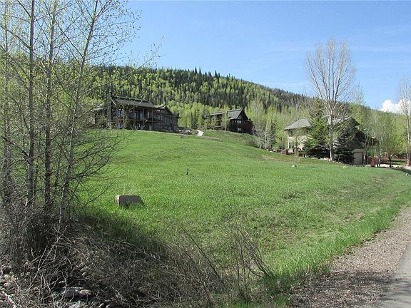 2nd image of 2025 Bear Dr