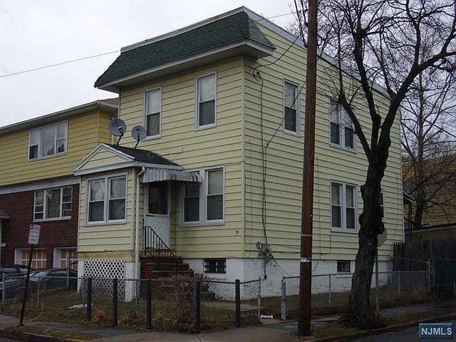 1st image of 31 Norwood Ave