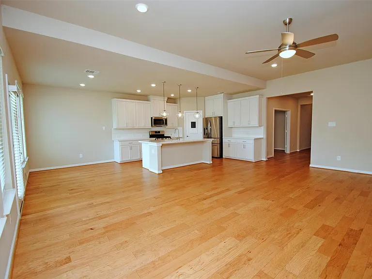 8326 Oakland Heights Ln — Photo 20