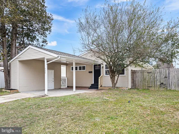 735 River Rd, Dover, DE 19901