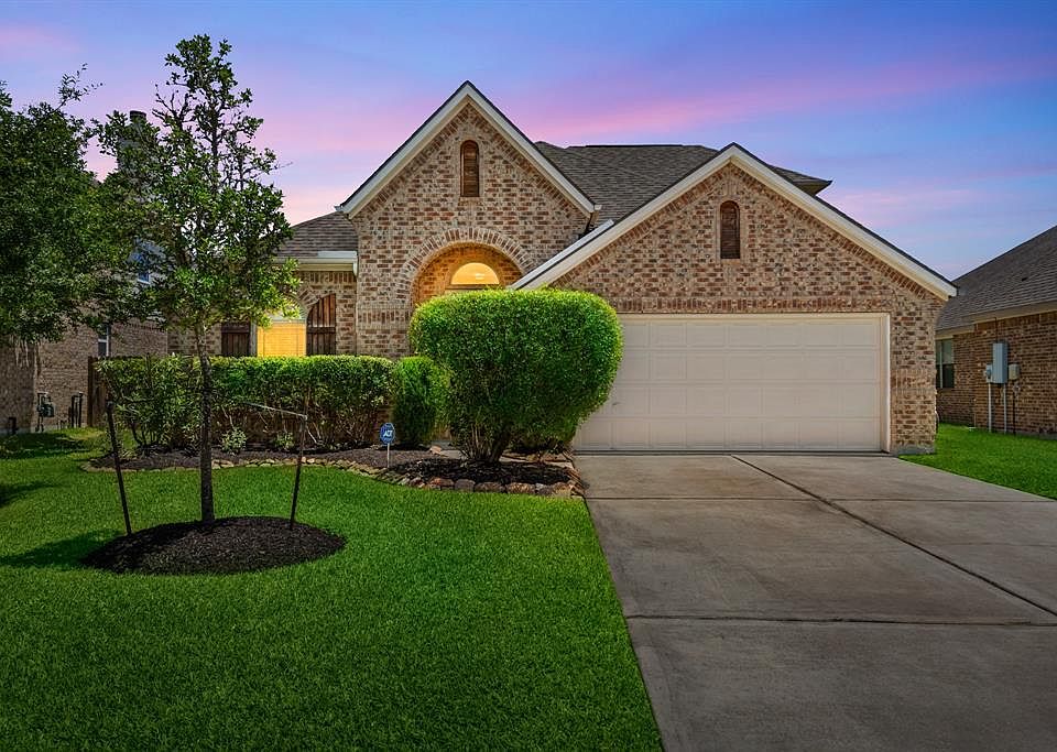 1st image of 17426 Stamford Oaks Dr