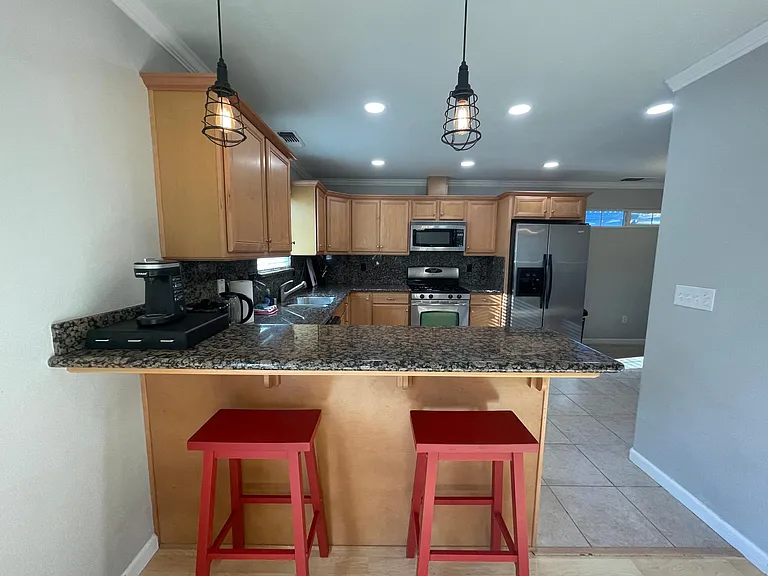 850B Shearer St — Photo 7