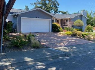 3400 Churin Dr, Mountain View, CA 94040