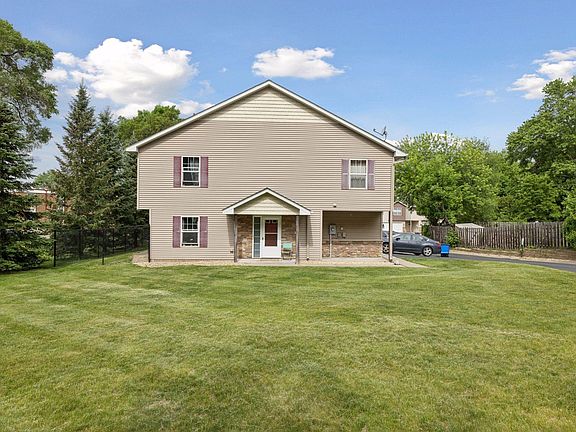3rd image of 2078 Shryer Ct E