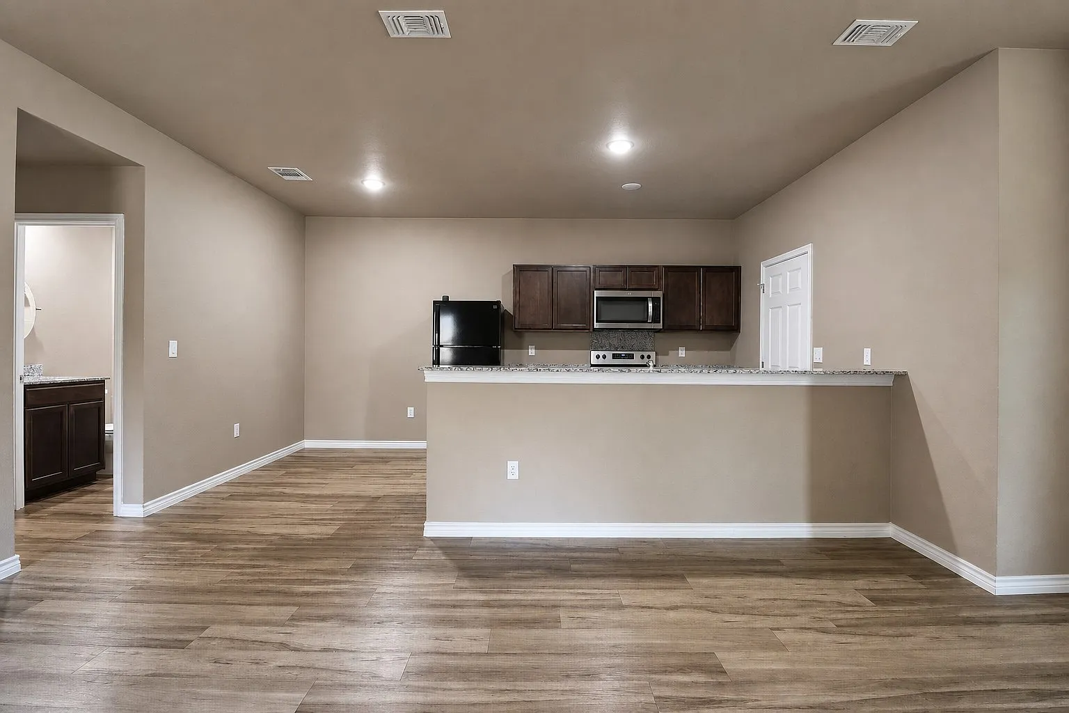 1204 North 18th Street - B — Photo 4