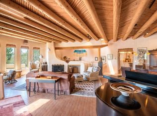 574 Camino Montebello, Santa Fe, NM 87501