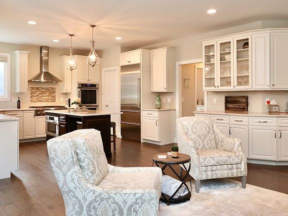 4th image of 22621 Montebello Ct