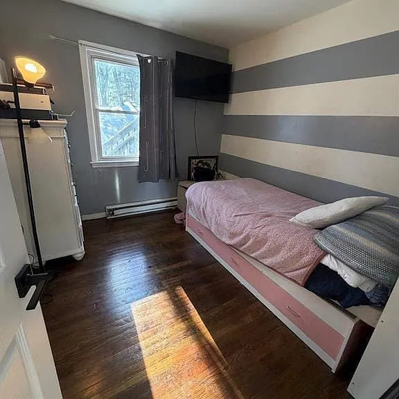 22 Irving Pl #1 — Photo 6