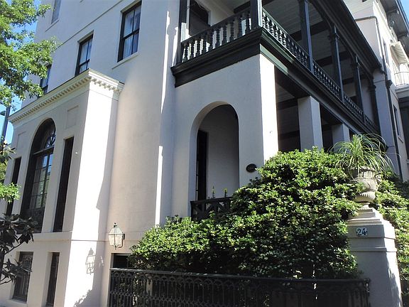 2nd image of 24 1/2 W Gaston St