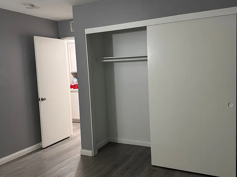 Flo Ln — Photo 2