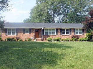 106 Willenhall Ln, Greenville, SC 29611