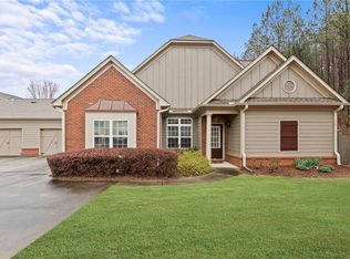 252 Glens Loop, Woodstock, GA 30188