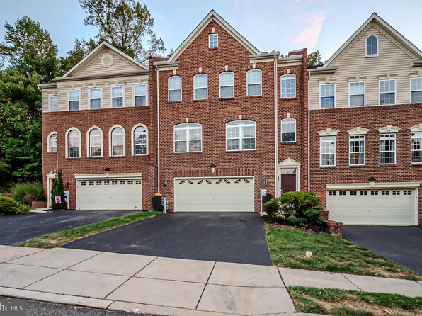 1059 Tall Trees Ct, Garnet Valley, PA 19060