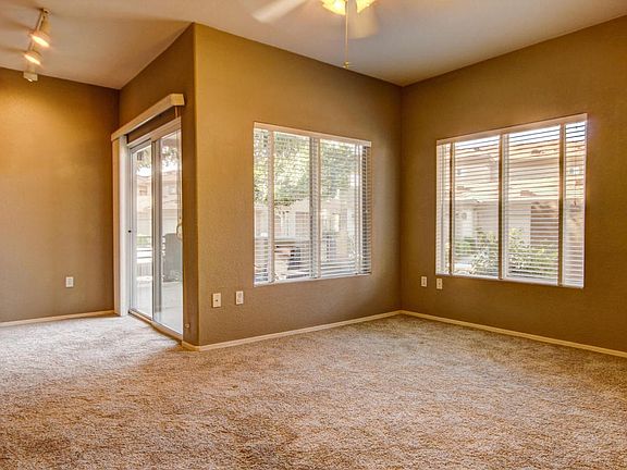 5th image of 7401 W Arrowhead Clubhouse Dr Unit 1080