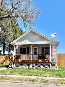 502 1st St, La Porte City, IA, 50651