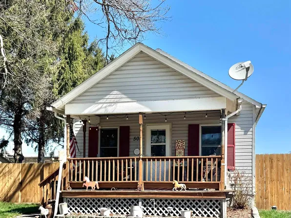 502 1st St, La Porte City, IA 50651