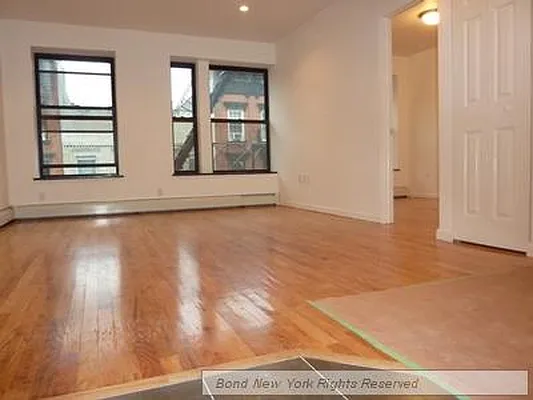 Rented by Bond New York | media 20